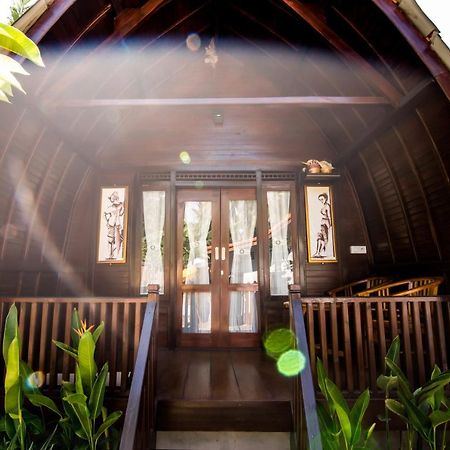 Sekar Ayu Spa Salon & Bungalow Hotel Toyapakeh ภายนอก รูปภาพ