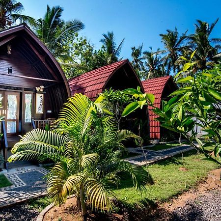 Sekar Ayu Spa Salon & Bungalow Hotel Toyapakeh ภายนอก รูปภาพ