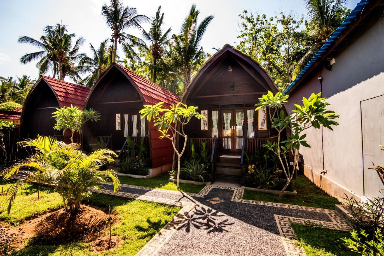 Sekar Ayu Spa Salon & Bungalow Hotel Toyapakeh ภายนอก รูปภาพ